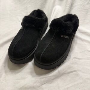 Skechers Cozy Faux Fur Slip On Clogs Black Size 9 Winter Shoes